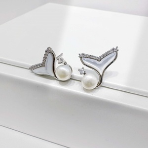 wholesale plata 925 sterling silver Romantic Pearl Stud Earring Everyday gold plated hypoallergenic dainty handmade earrings - Product Image 1