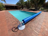Elektrische Automatische PVC-Polycarbonat-Schwimmbadabdeckung für Sicherheit und als Poolzubehör