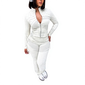 Logo personnalisé pour femmes Survêtement évasé Jogger Pantalon de survêtement & Cropped Zipper Hoodie Set for Women - Product Image 1