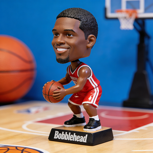 Anpassbare Sport-3D-Großhandelsfiguren: Berühmte Basketball- und Fußball-Bobbleheads, handgefertigte Kunstharzfiguren für die Autodekoration - Product Image 1