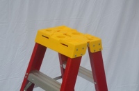 Échelle télescopique à 4 marches en fibre de verre FRP isolée haute tension, moderne, pour extérieur, pliable, portable, conforme aux normes EN131 et ANSI