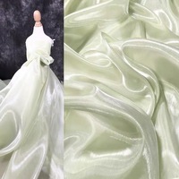 Tissu Organza Satiné Blanc Nacré de Luxe, Soyeux, Fluide et Brillant pour Robe de Mariée Féerique et Projets DIY