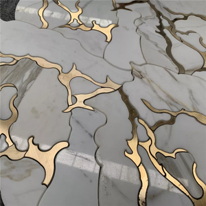 Gạch Khảm Tia Nước Trung Quốc Thiết Kế Theo Yêu Cầu Đá Cẩm Thạch Trắng Calacatta Với Đồng Thau - Product Image 3