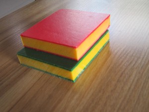 Planche en HDPE bicolore 4x8 pieds, épaisseur 12/15/19 mm, anti-UV pour rampe de terrain de jeu et signalisation directionnelle - Product Image 5