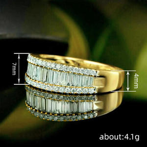 Anello di Lusso da Donna in Oro Massiccio 18K con Diamanti Taglio Baguette Colore D Naturale Fede Nuziale T0726 - Product Image 4