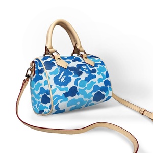 Borsa a Tracolla BLUE CAMO MULTI CAMO con Cinghia, Elegante e Versatile, Aggiunge un Tocco di Maturità, Manico Chiaro, Borsa da Donna - Product Image 3