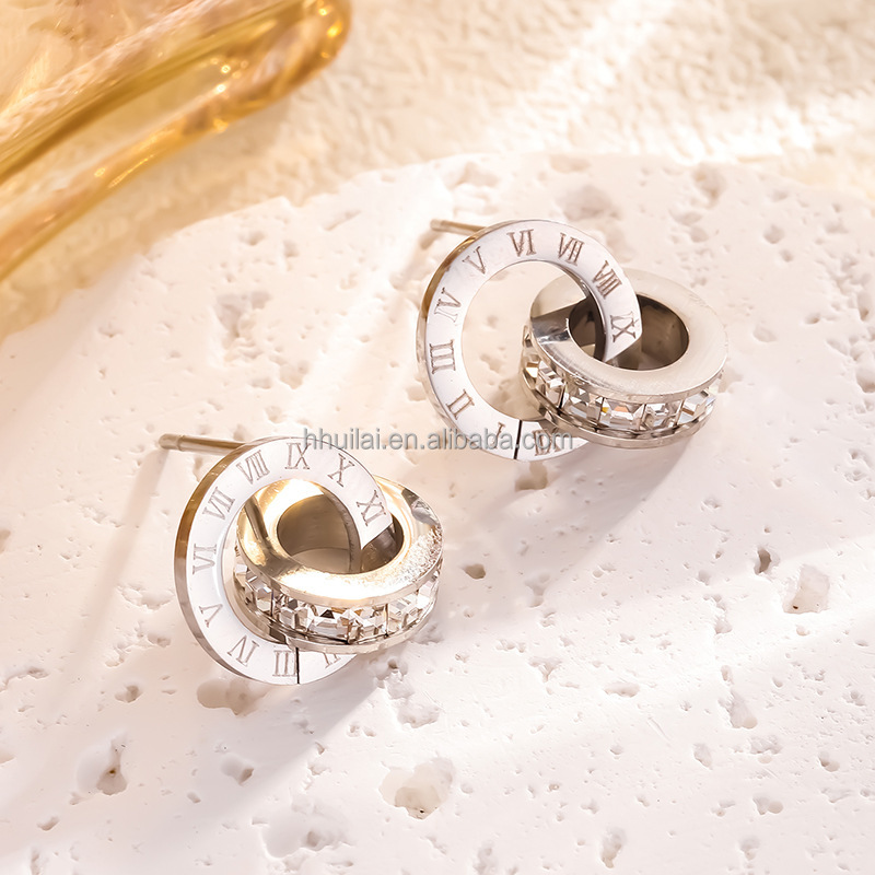 silver-earrings