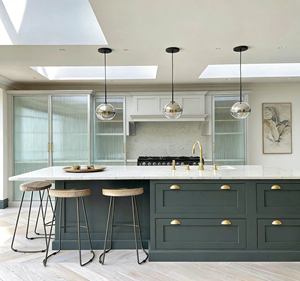 Cuisine de luxe BALOM Villa |   Bois massif personnalisé bicolore |   Ensemble de meubles de cuisine modernes en gros - Product Image 2