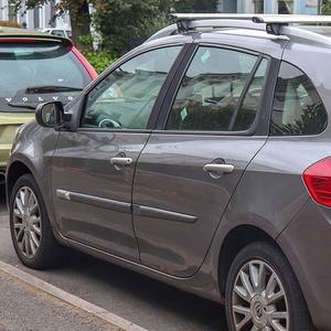 Pare-soleil de fenêtre en acrylique avec ruban adhésif pour Renault 2, 3, 4, 5 (1998-2021) – Ensemble de déflecteurs de pluie et de protection contre les intempéries - Product Image 2