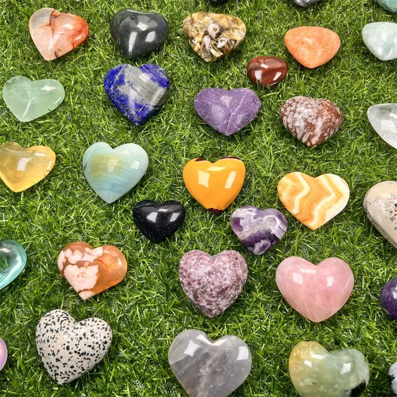 Ot-venta al por mayor de corazón de cristal natural, material mezclado, corazón para curación