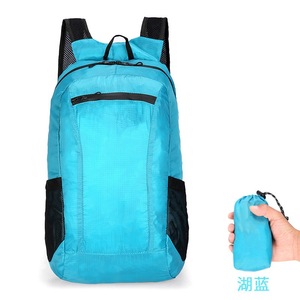 Mochila plegable para exteriores, bolsa de viaje deportiva ligera, color azul grisáceo, compatible con bolsas de viaje de 15 pulgadas - Product Image 4