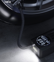 Démarreur de voiture, pompe de gonflage et machine intégrée d'alimentation électrique, compresseur d'air numérique avec fonction d'éclairage de secours