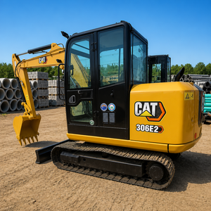 Excavatrice d'occasion Caterpillar CAT306E2 6 tonnes Fabriquée au Japon Bon état Importée avec emballage d'origine - Product Image 2
