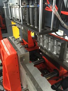 Şişirme Kalıplama Makinesi Fiyatı Günlük Kimyasal Ambalaj Yüksek Verimli Stabil Çalışma <span class=keywords><strong>2</strong></span> ila 5L Üretim İçin Optimize Edilmiş - Product Image 2