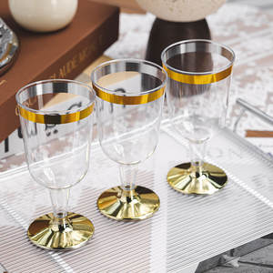Gobelet <span class=keywords><strong>à</strong></span> <span class=keywords><strong>vin</strong></span> jetable en <span class=keywords><strong>plastique</strong></span> PS, couleurs personnalisées avec bordure dorée en option sur la base pour les mariages, les événements, les services de traiteur - Product Image 4