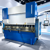 Presse plieuse hydraulique CNC de 250 tonnes et 3200 mm pour tôles, machine de pliage efficace