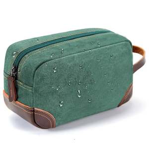 Trousse de Toilette en Toile pour Homme - Sac de Voyage Durable pour Articles de Rasage avec Accents en Cuir pour des Essentiels de Soin Organisés en Déplacement - Product Image 5