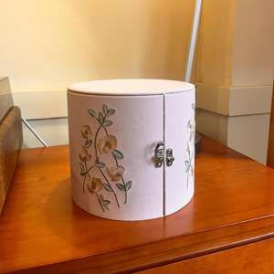 Scatola <span class=keywords><strong>Regalo</strong></span> Personalizzata a Doppia Apertura per Set da Tè alle Erbe, <span class=keywords><strong>Confezione</strong></span> in Tessuto Ricamato per Conservare Tè e Tazze - Product Image 2