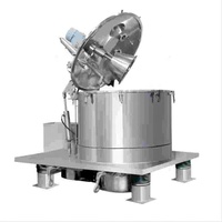 Centrífuga de descarga inferior con raspador vertical, especialmente diseñada para materiales inflamables y explosivos de alta viscosidad y granulación fina.