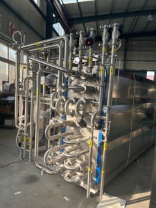 <span class=keywords><strong>Esterilizador</strong></span> Tubular UHT QJYL para Jugo y Leche, Pasteurización a Alta Temperatura, Acero Inoxidable 304/316, Capacidad de 500-20000 L/h - Product Image 4