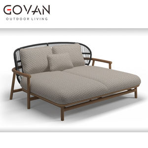Diseño simple Outdoor Low Back Daybed Muebles de exterior Teca Villa Teca sólida con ratán Low Back Daybed - Product Image 1