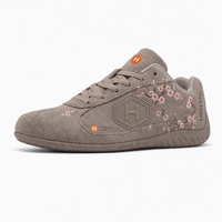 Baskets basses en daim brodées de fleurs de cerisier, personnalisées OEM, décontractées à lacets pour le quotidien