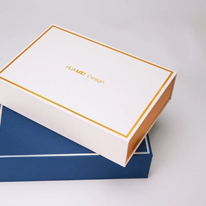 Boîte cadeau pliable en carton rigide avec impression, fermeture magnétique, en matériau recyclable, pour vêtements - Product Image 1