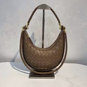 6032 # Fashion Lady Hobo-Taschen aus echtem Leder für Frauen Gewebte Halbmond-Umhängetaschen mit 2 Griffen Handtasche aus Guangzhou - Product Image 6