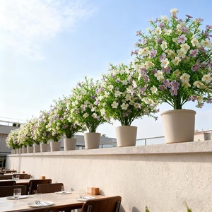 Fiori di Margherita Artificiali in Vasi Resistenti ai Raggi UV, Finte Piantine di Fiori da Esterno con Picchetti per Decorazioni di Patio, Giardino e Matrimoni - Product Image 1