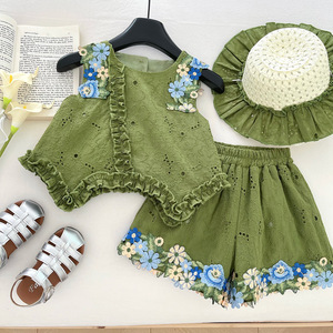 Ensemble d'été pour filles Nouveauté 2026 – Haut en dentelle et short – Style vacances pour petites filles – Ensemble deux pièces – Vente en gros pour les filles branchées - Product Image 4