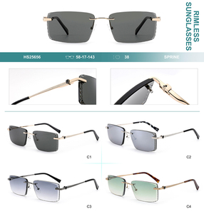 Gafas de Sol Sofisticadas con Gradiente Azul Cielo, Montura Metálica Dorada con Bordes Grabados Ornamentales, Gafas de Moda para Hombre y Mujer - Product Image 6