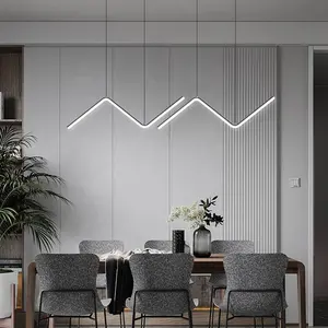 Lampadario a luce pendente con sistema di illuminazione a binario magnetico dal design moderno