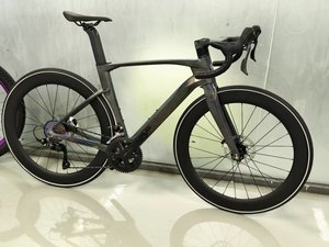 Vélo <span class=keywords><strong>de</strong></span> Route Électrique Haut <span class=keywords><strong>de</strong></span> Gamme 24 Vitesses, Freins à Disque Hydrauliques, Jantes en Fibre <span class=keywords><strong>de</strong></span> Carbone, Série TX, 9,2 kg – Offre Spéciale - Product Image 2
