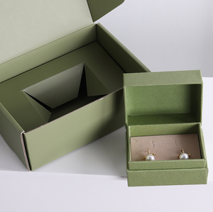 Eco Custom Design <b>White</b> Cardboard Shipping <b>Boxes</b> Flat Pack with Sponge Lining Gold Foil Embossing UV Coating Print Handling - Product Image 4
