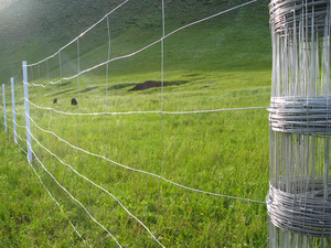 Clôture de bétail galvanisée résistante à la rouille et aux chocs à haute résistance pour les grands enclos de ranch - Product Image 2