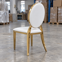 Chaise de salle à manger ovale en acier inoxydable doré avec dossier en cuir PU blanc, idéale pour mariages, banquets et événements, vente en gros pour hôtels