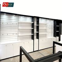 Meubles de magasin de beauté en acrylique sur mesure, armoire à perruques, éclairage LED, étagère à cheveux ventilée pour salon de beauté, extension de cheveux
