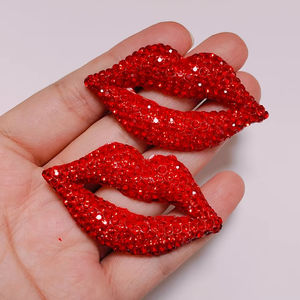 Brillante precioso completo Rhinestone boca joyería accesorios creativo labio Basura Teléfono caso decoraciones 3D Diy Handcarfts encantos - Product Image 4