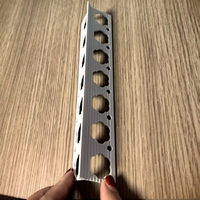 Profilé d'angle flexible en PVC sur mesure pour les travaux de plâtrage mural intérieur et extérieur