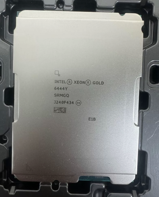 For Xeon Gold Official Version CPU XEON 6526Y 6542Y 6444Y 6544Y 6548Y 6530 6534 4677-pin CPU Processor 6444Y
