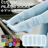 Chaussettes de sport mi-mollet en coton avec grip en silicone pour barre et Pilates, pour femmes, avec logo imprimé OEM, vente en gros, chaussettes personnalisées