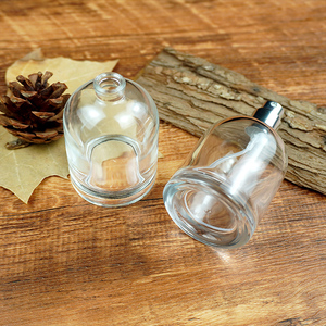 Flacone di Profumo in Vetro Trasparente Vuoto Ricaricabile <span class=keywords><strong>da</strong></span> 50ml per Fragranze, Oli Essenziali, Cosmetici <span class=keywords><strong>da</strong></span> Viaggio - Product Image 5