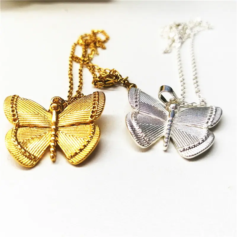 Minimalist kelebek kolye kolye altın gümüş renk moda kadınlar takı orta boy kolye toptan fabrika fiyat