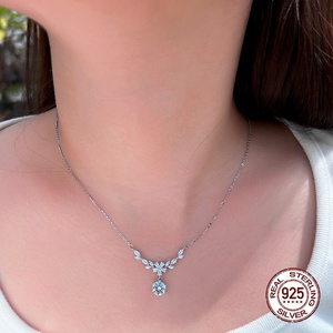 Collar de <span class=keywords><strong>Cadena</strong></span> de Eslabones de Plata de Ley S925 de Joyería Fina <span class=keywords><strong>con</strong></span> Colgante de Zirconia Cúbica Blanca Redonda de 6.5mm en Forma de Hoja, Regalo de Fiesta para Chicas - Product Image 4