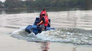 סירת דיג מפלסטיק עמידה וחזקה, מתאימה למשפחה, ניידת ועמידה. - Product Image 4