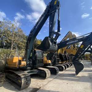 Excavadora de cadenas Hyundai 220LC-9S usada original de alta calidad de 22 toneladas, motor Cummins, modelo 2023, capacidad de cazo de 1.0m, excelente estado. - Product Image 2