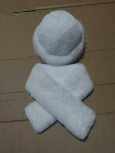 女式长蓬松仿皮草渔夫帽脖子保暖围巾包裹套装冬季保暖水桶帽提花风格 - Product Image 2