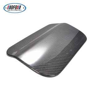 Couvercle de porte en fibre de carbone pour <span class=keywords><strong>BMW</strong></span> Série 3 F30 2012-2015 Couvercle de réservoir d'<span class=keywords><strong>essence</strong></span> en carbone - Product Image 2