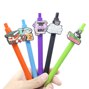 Lot de 10 stylos gel à pointe fine 0,5 mm, styles variés, avec breloques en plastique à paillettes, design mignon de dessin animé, encre noire incluse - Product Image 1