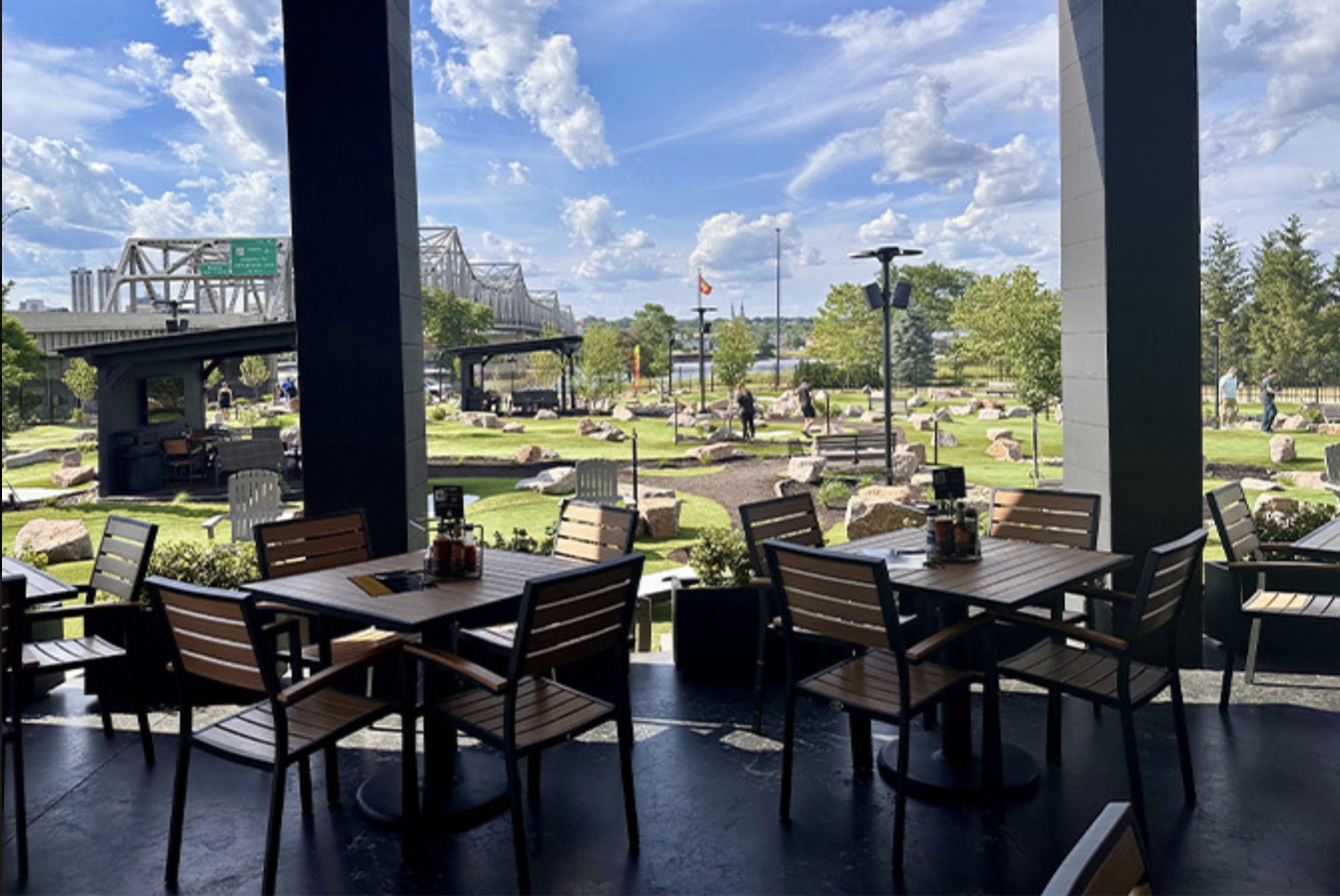 chair table restaurant